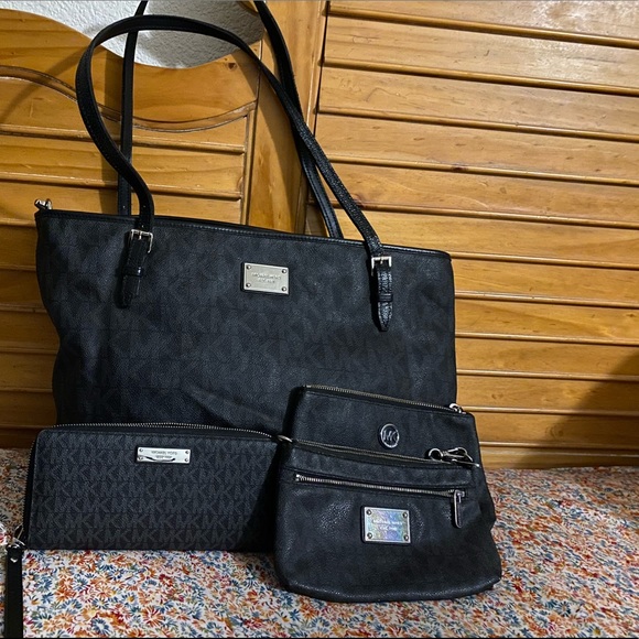 Micheal Kors diaper bag and accessories